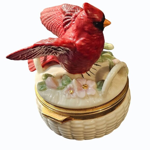 LENOX Treasures Cardinal Treasure/ Trinket Box Garden Birds Collection Red Bird - Picture 7 of 15